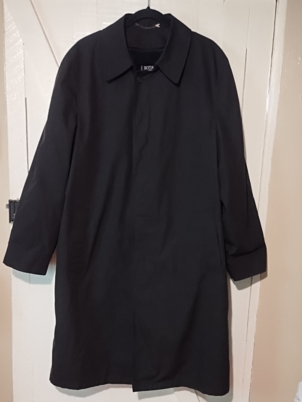 Botany 500 Black Men's Trench Coat EUC Size 44.